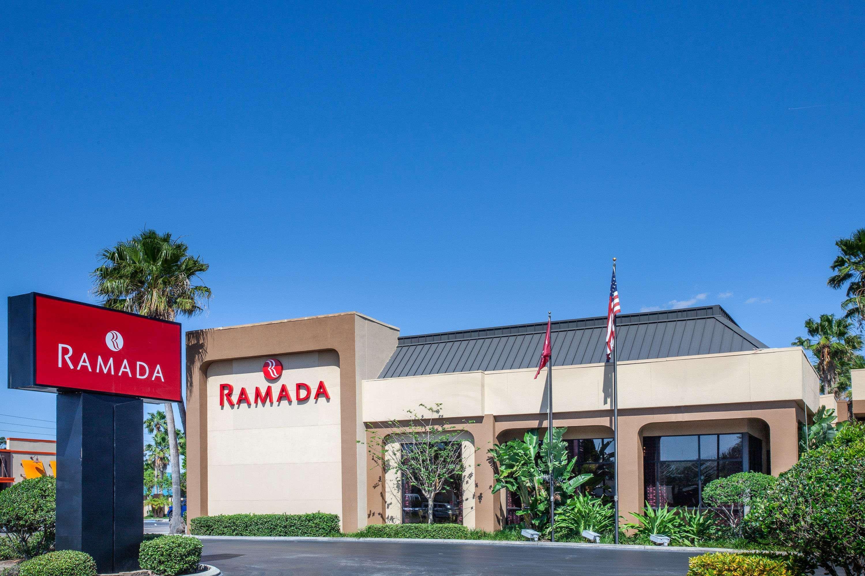 Ramada By Wyndham Orlando Florida Mall Exterior photo